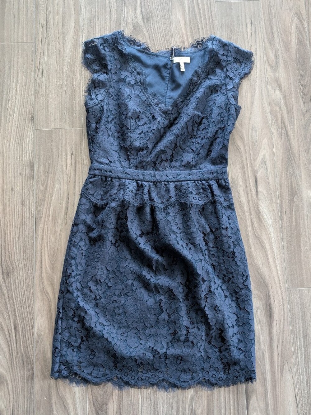 Joie Lace Cap-Sleeve With Peplum Detail Sheath Dress in Navy (Size XS)